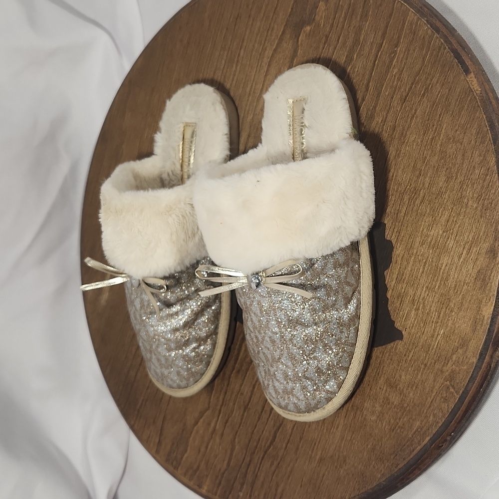 Michael Kors size 4 slippers in gold and silver - Picture 5 of 7